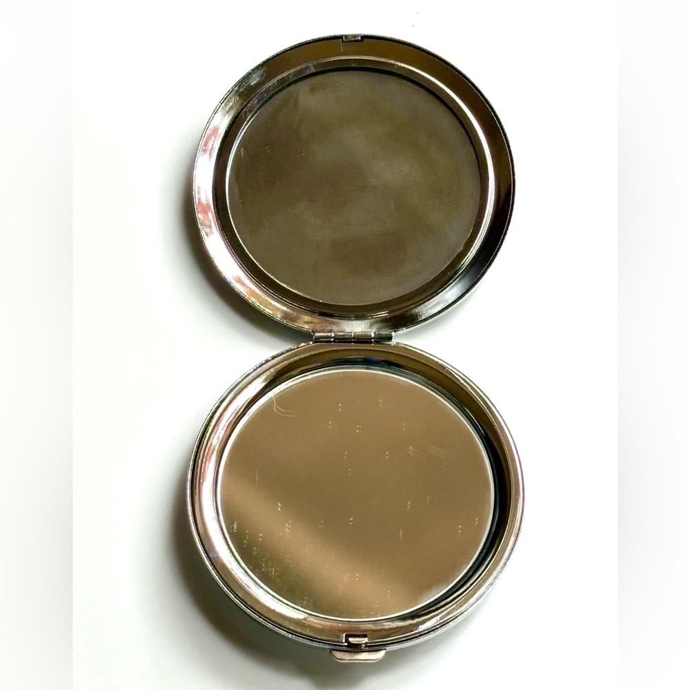 80’s Style Compact Mirror - Picture 3 of 3